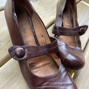 Small heel Burgundy Mary Janes!